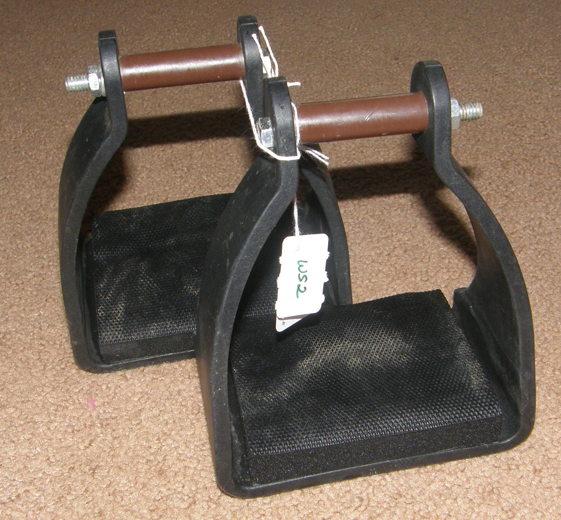 western stirrups pg1